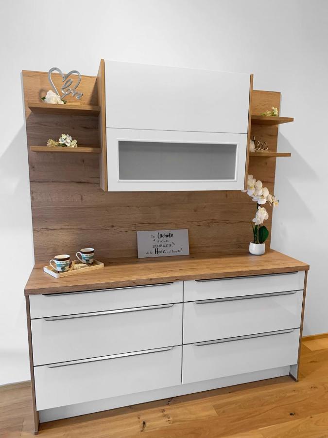 Traum Panorama Apartment Mit Berg & Seeblick Altmünster Extérieur photo