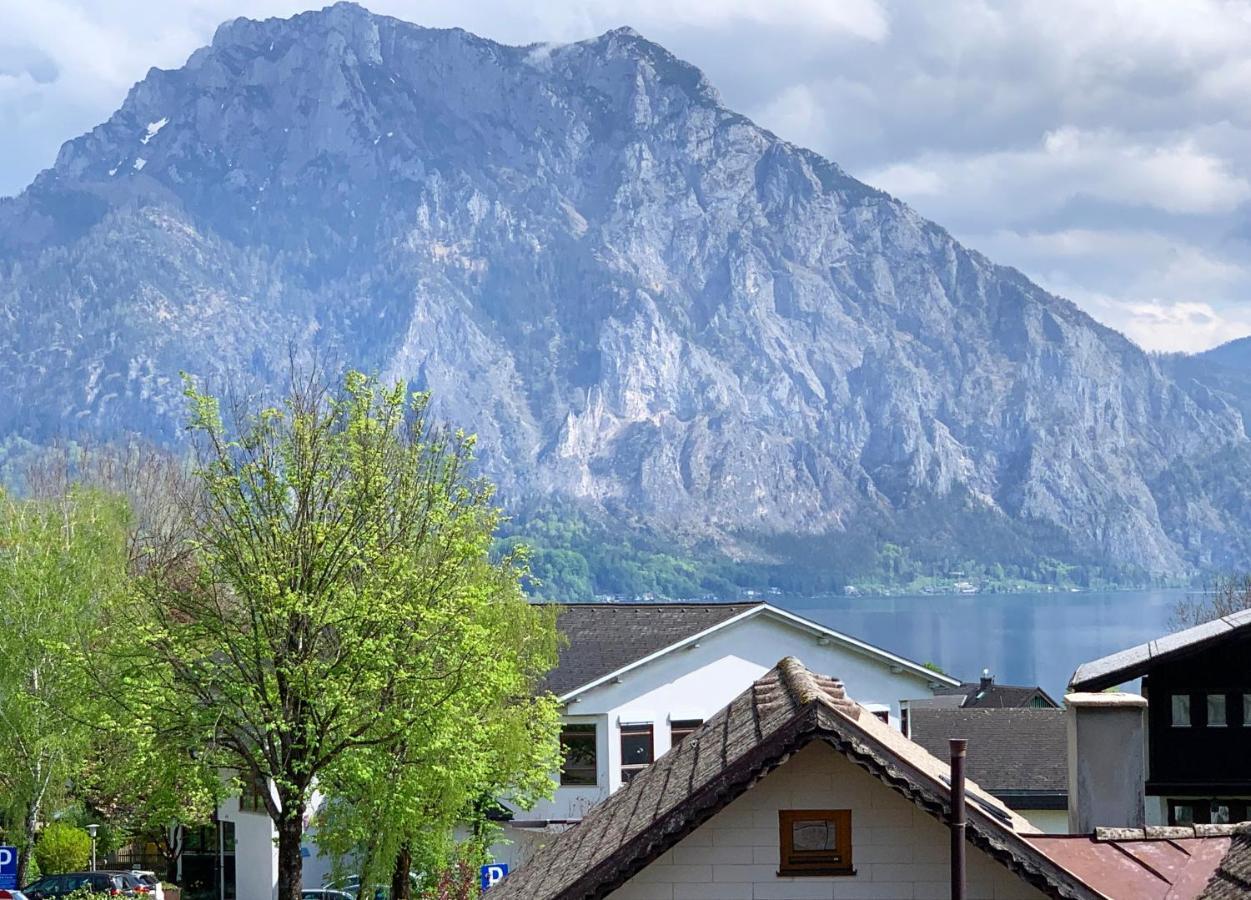 Traum Panorama Apartment Mit Berg & Seeblick Altmünster Extérieur photo